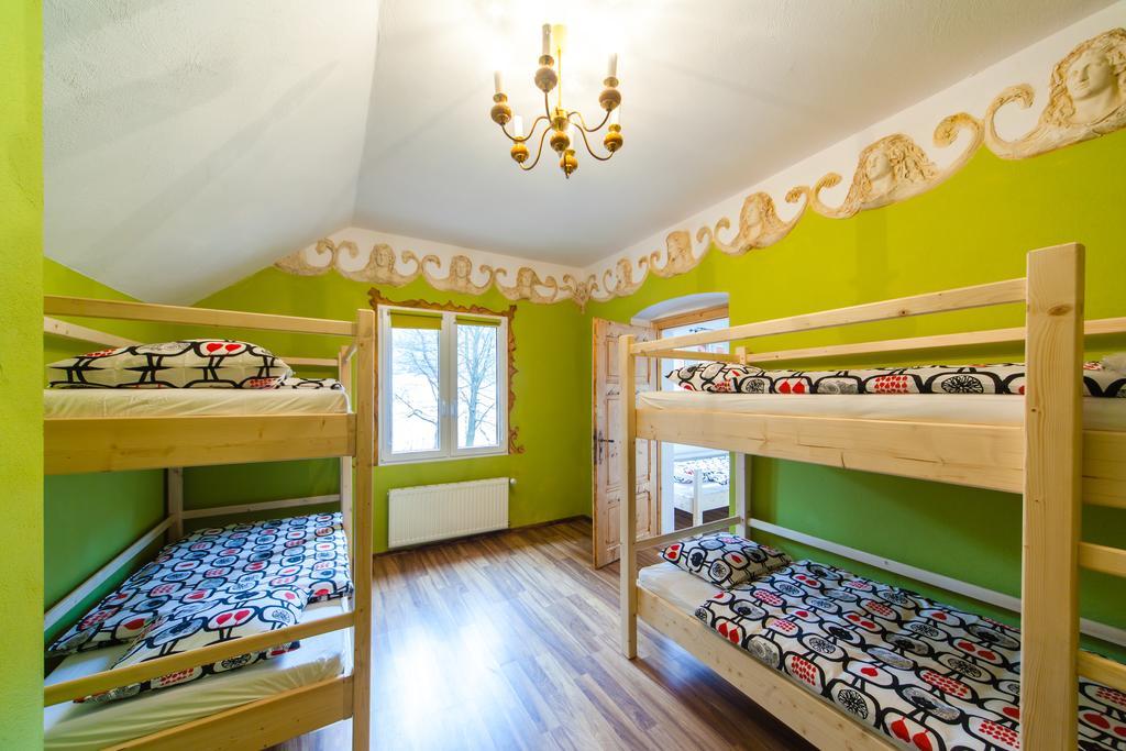 Hostel Krokus Karpacz Phòng bức ảnh